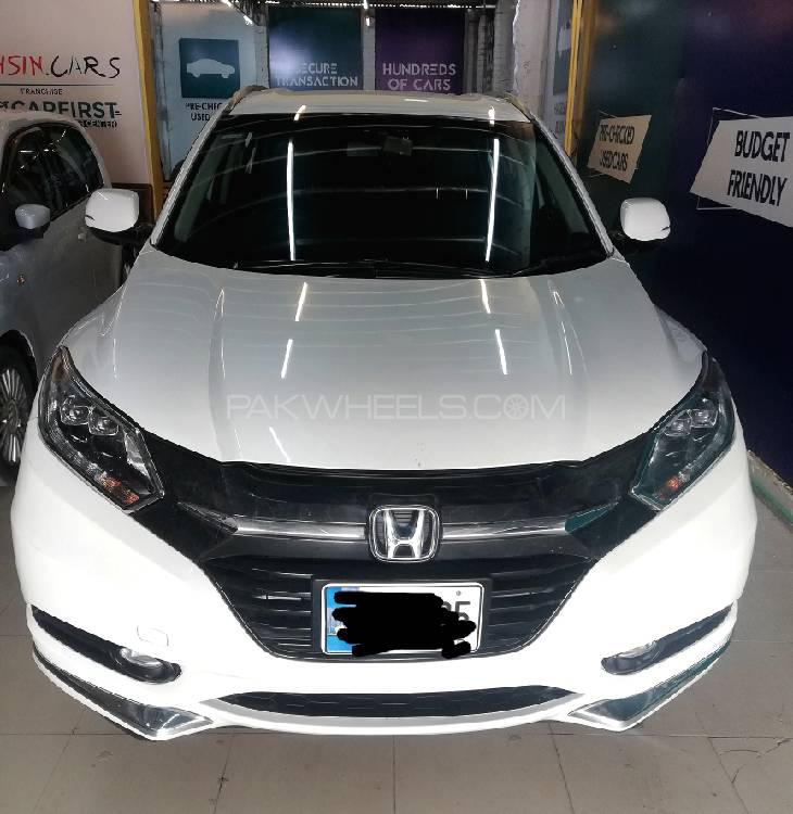 Honda Vezel 2016 for Sale in Lahore Image-1