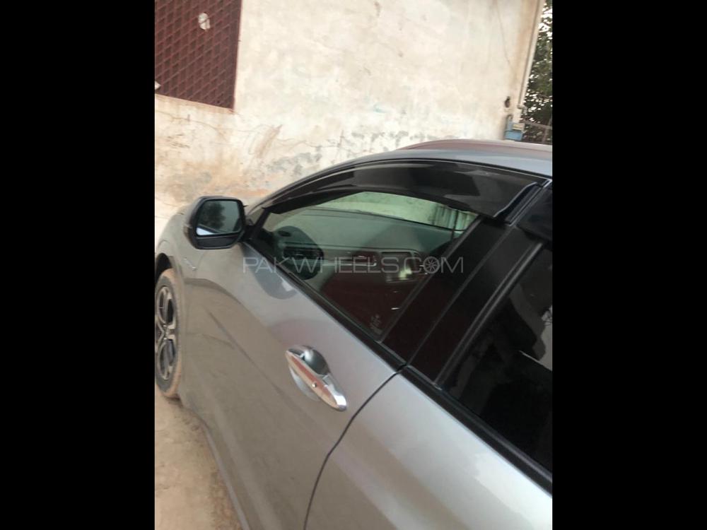 Honda Vezel 2014 for Sale in Lahore Honda Vezel 2014 for Sale in Lahore Image-2