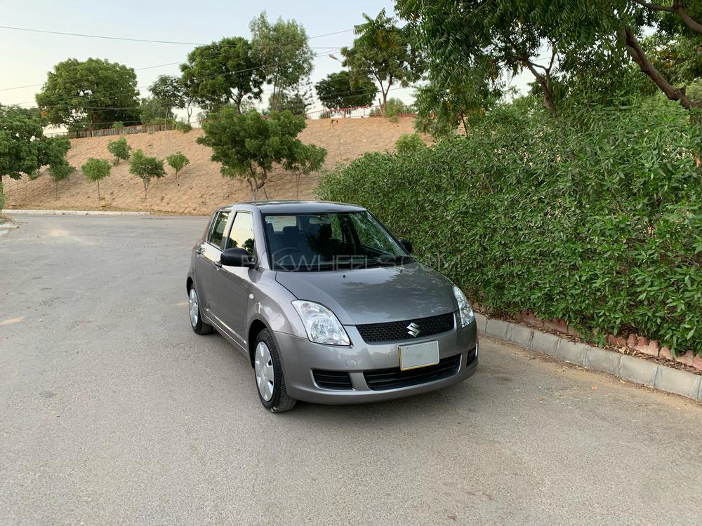 Suzuki Swift 2015 for Sale in Karachi Image-1