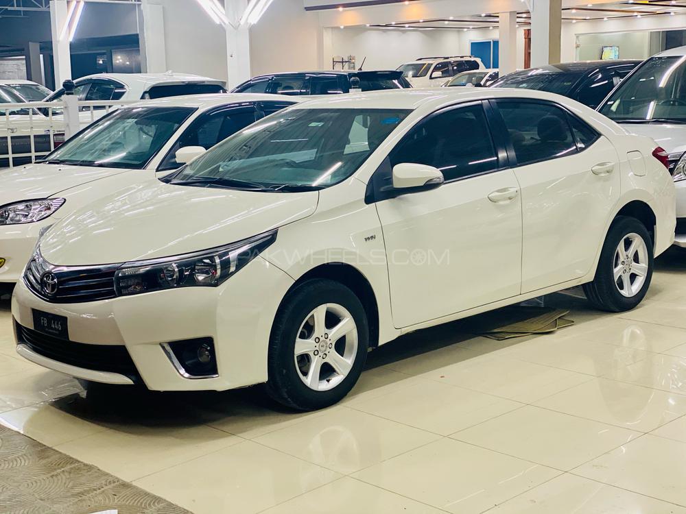 Toyota Corolla 2015 for Sale in Peshawar Image-1