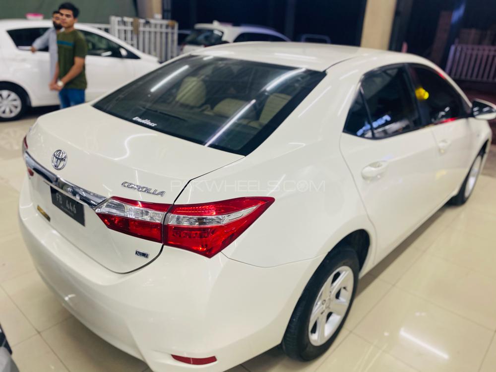 Toyota Corolla 2015 for Sale in Peshawar Toyota Corolla 2015 for Sale in Peshawar Image-6