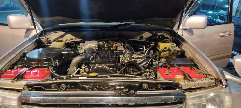 Toyota Land Cruiser 2004 for Sale in Rawalpindi Toyota Land Cruiser 2004 for Sale in Rawalpindi Image-8