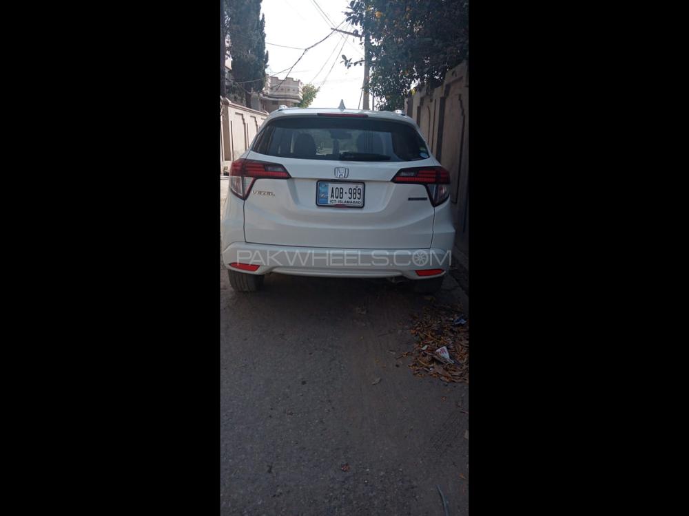 Honda Vezel 2016 for Sale in Chakwal Honda Vezel 2016 for Sale in Chakwal Image-6