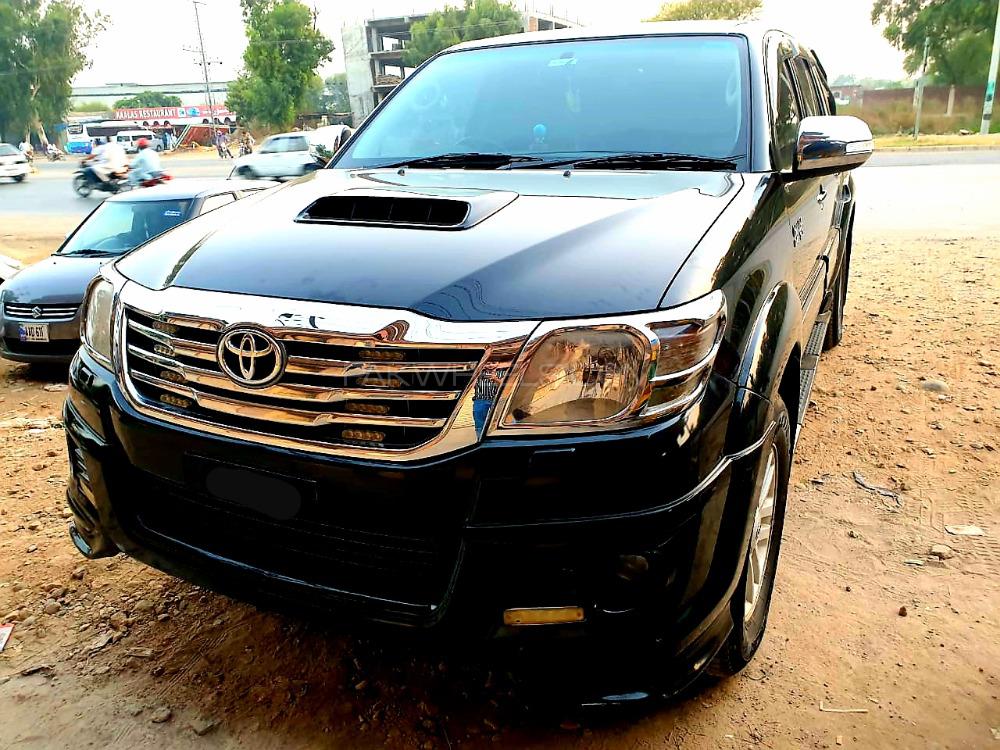 Toyota Hilux 2013 for Sale in Jhelum Image-1