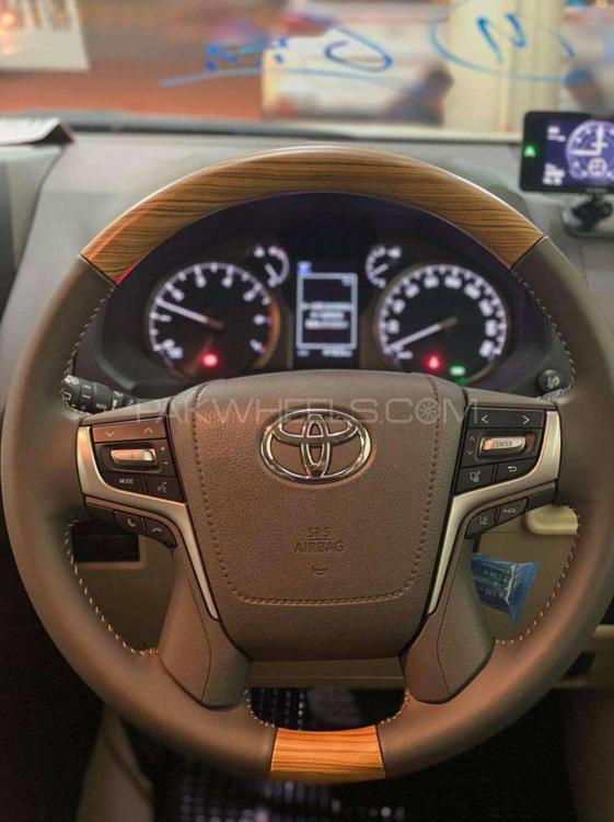 Toyota Prado 2017 for Sale in Lahore Toyota Prado 2017 for Sale in Lahore Image-4