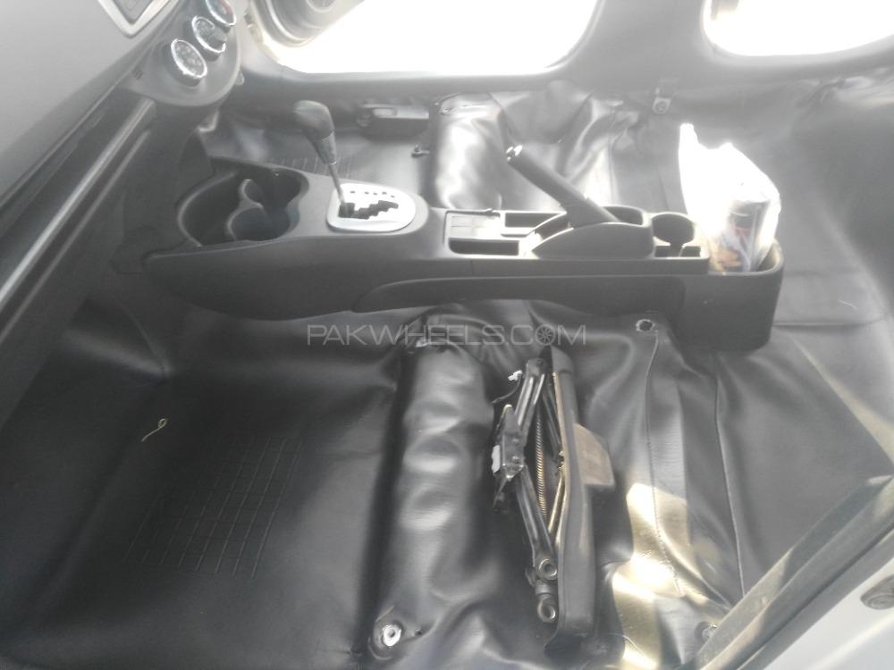Toyota Vitz 2012 for Sale in Charsadda Image-1