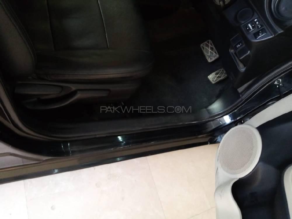ٹویوٹا اکوا 2013 for Sale in لاہور ٹویوٹا اکوا 2013 for Sale in لاہور Image-5