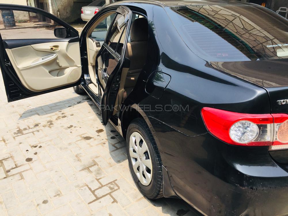 Toyota Corolla 2013 for Sale in Peshawar Toyota Corolla 2013 for Sale in Peshawar Image-5
