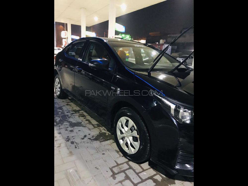 ٹویوٹا کرولا 2017 for Sale in سیالکوٹ ٹویوٹا کرولا 2017 for Sale in سیالکوٹ Image-4