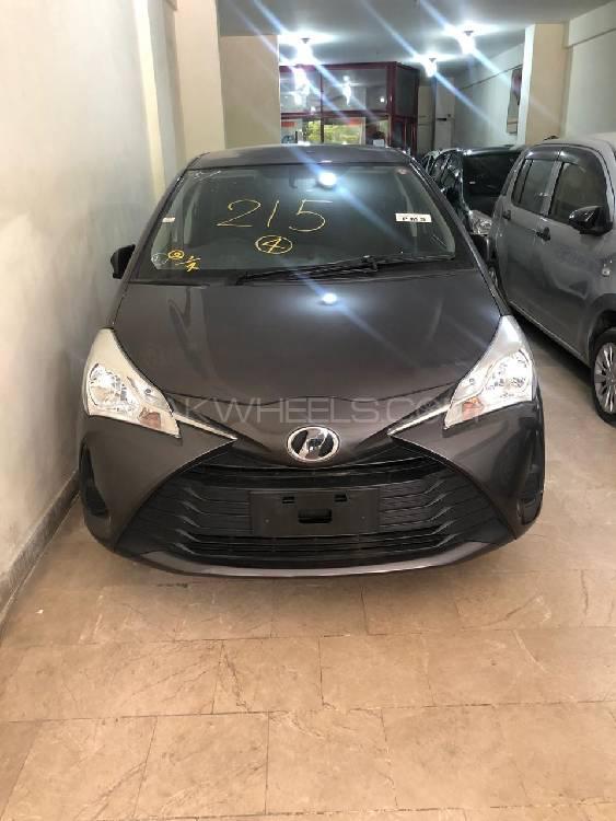 Toyota Vitz 2017 for Sale in Sialkot Image-1