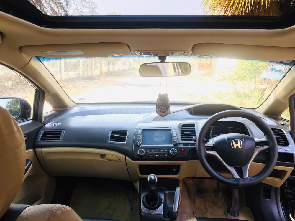 Honda Civic 2009 for Sale in Sialkot Honda Civic 2009 for Sale in Sialkot Image-5