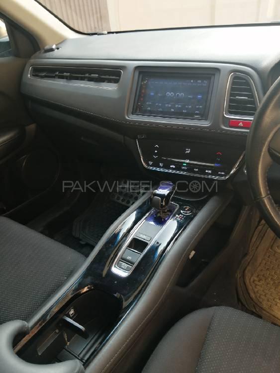 Honda Vezel 2014 for Sale in Islamabad Honda Vezel 2014 for Sale in Islamabad Image-19