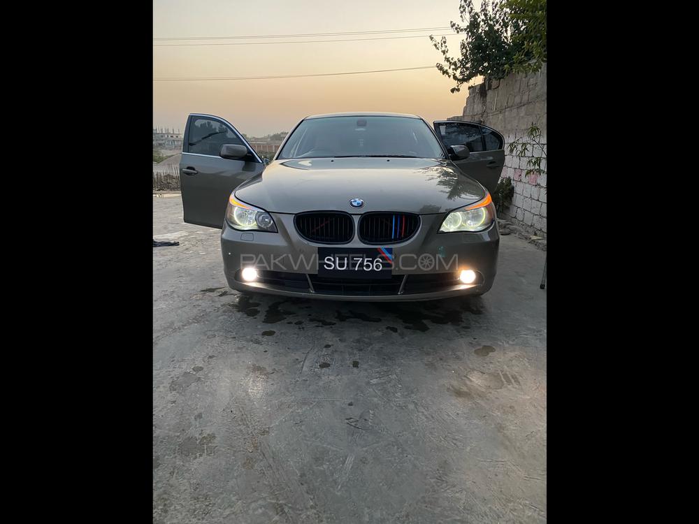 BMW 5 Series 2004 for Sale in Topi Image-1