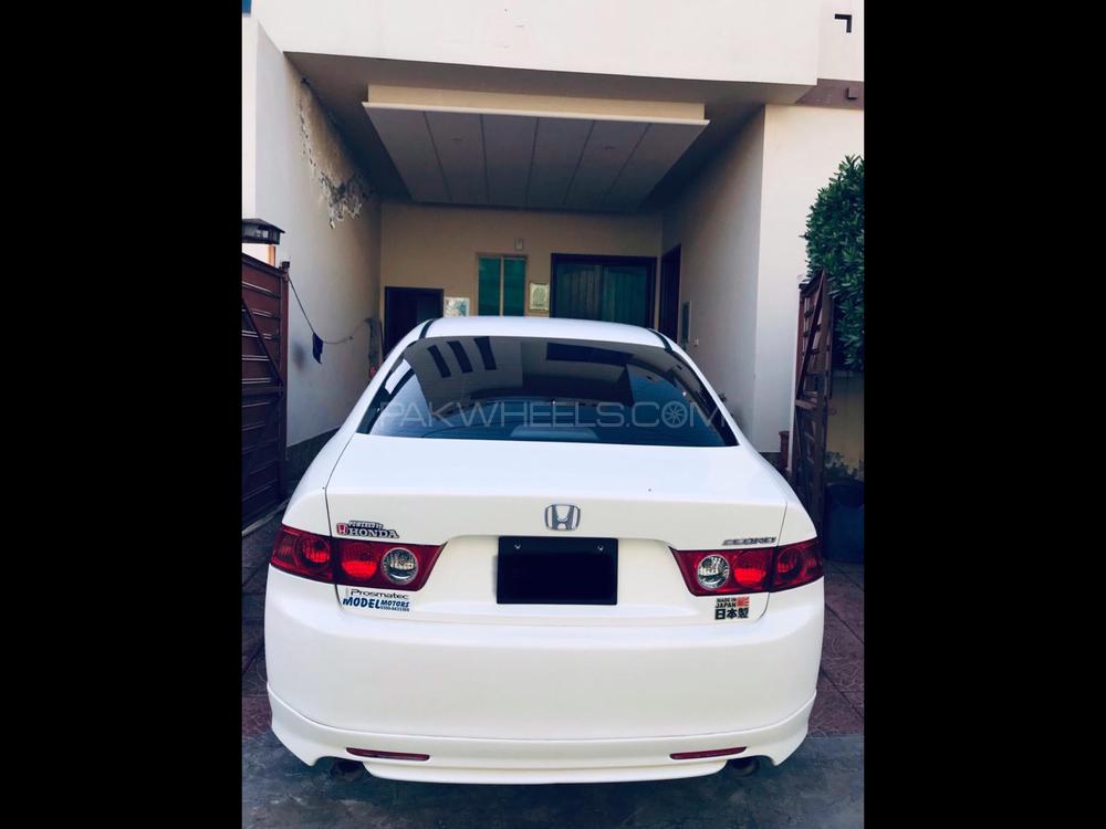 Honda Accord 2002 for Sale in Lahore Image-1