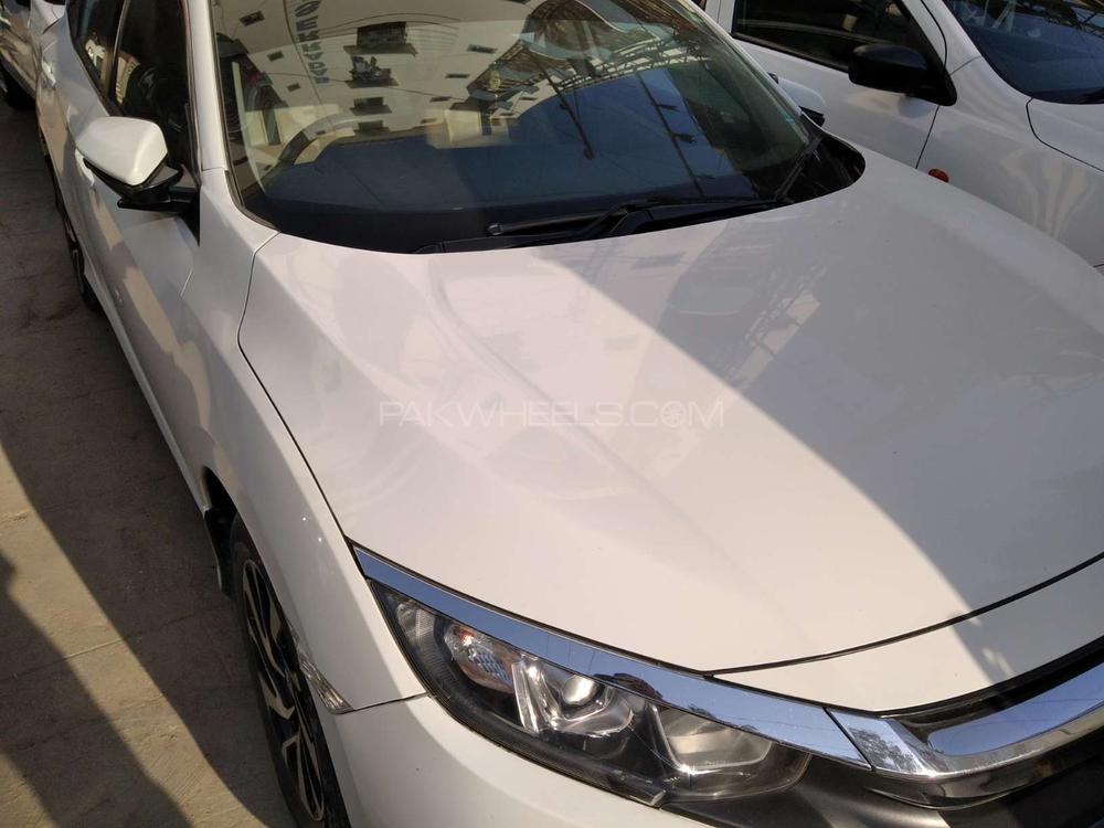 Honda Civic 2017 for Sale in Hyderabad Honda Civic 2017 for Sale in Hyderabad Image-2