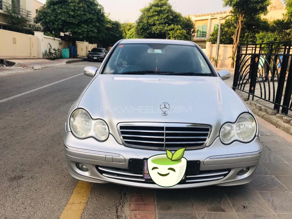 Mercedes Benz C Class 2006 for Sale in Faisalabad Image-1