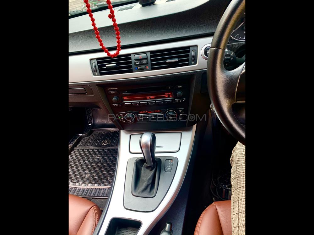 بی ایم ڈبلیو 3 سیریز 2008 for Sale in لاہور بی ایم ڈبلیو 3 سیریز 2008 for Sale in لاہور Image-11