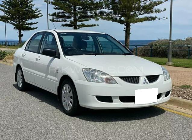 مٹسوبیشی لینسر 2006 for Sale in لاہور مٹسوبیشی لینسر 2006 for Sale in لاہور Image-3