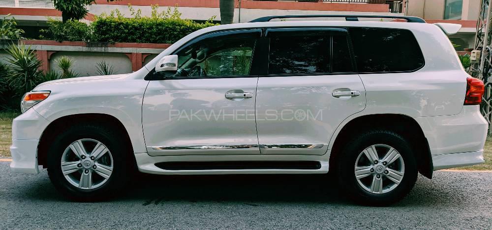 Toyota Land Cruiser 2013 for Sale in Lahore Toyota Land Cruiser 2013 for Sale in Lahore Image-4