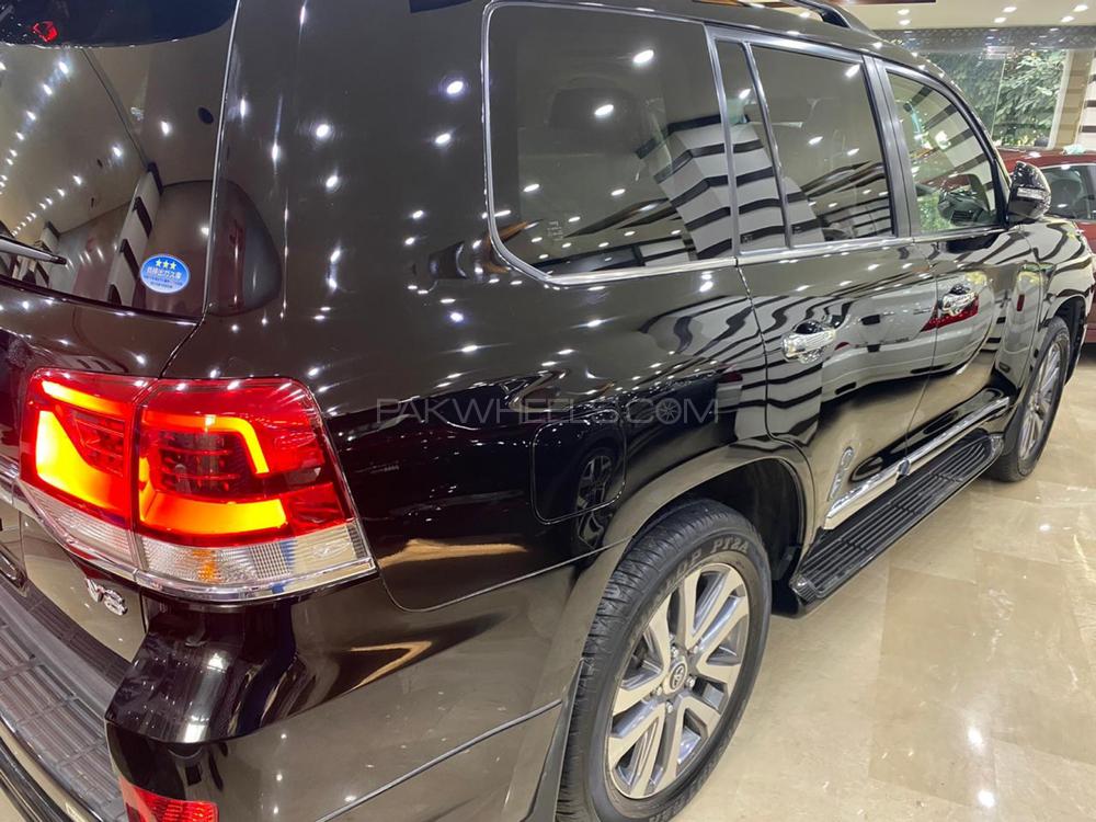 Toyota Land Cruiser 2016 for Sale in Islamabad Toyota Land Cruiser 2016 for Sale in Islamabad Image-5