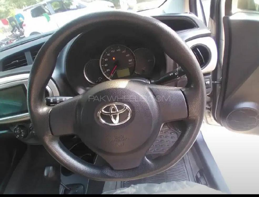 Toyota Vitz 2013 for Sale in Rawalpindi Toyota Vitz 2013 for Sale in Rawalpindi Image-9