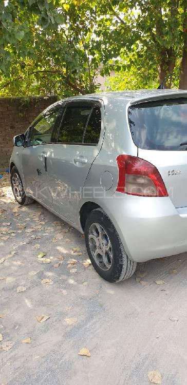 Toyota Vitz 2005 for Sale in Islamabad Image-1
