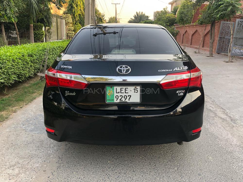 Toyota Corolla 2015 for Sale in Lahore Toyota Corolla 2015 for Sale in Lahore Image-2