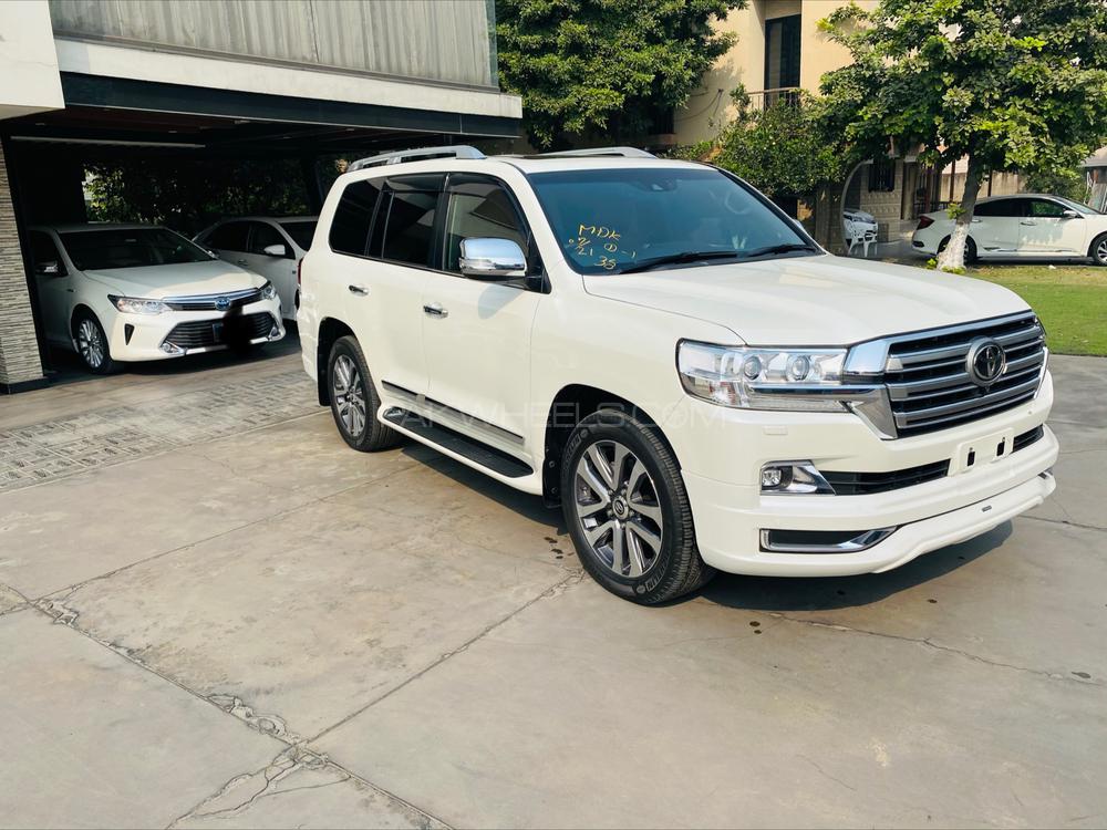 Toyota Land Cruiser 2015 for Sale in Lahore Toyota Land Cruiser 2015 for Sale in Lahore Image-6