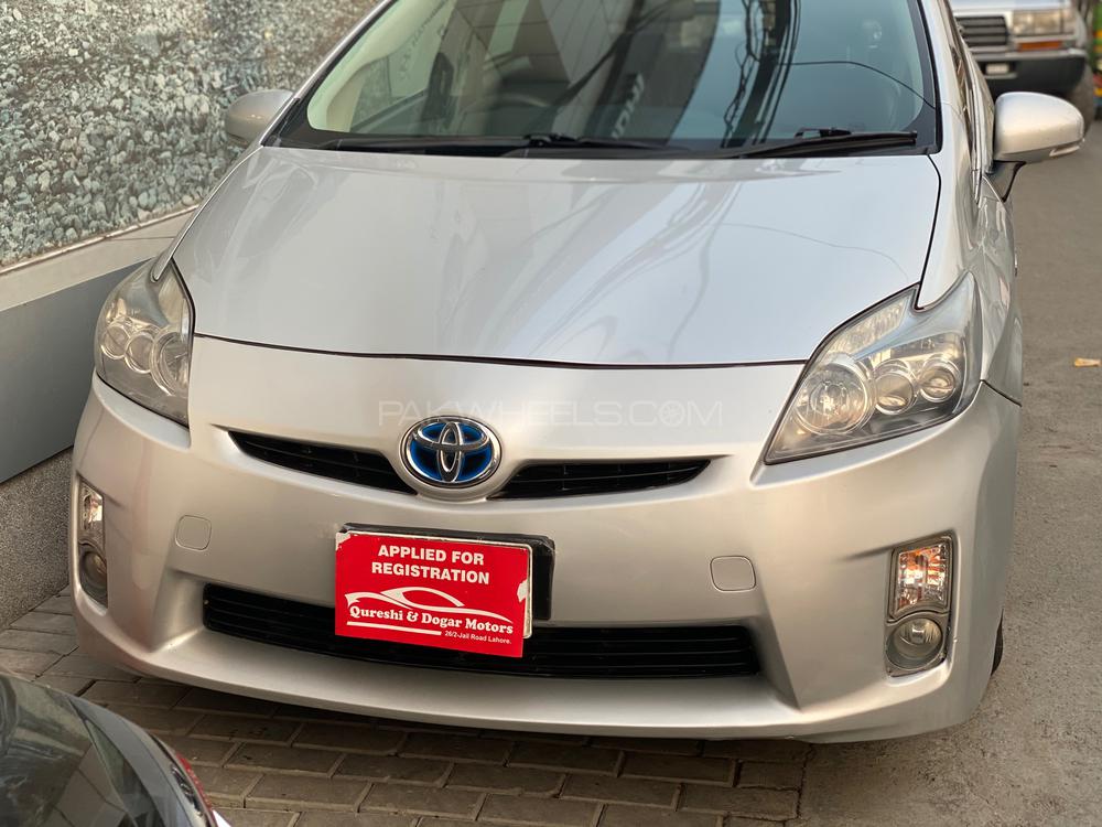 Toyota Prius 2011 for Sale in Lahore Image-1