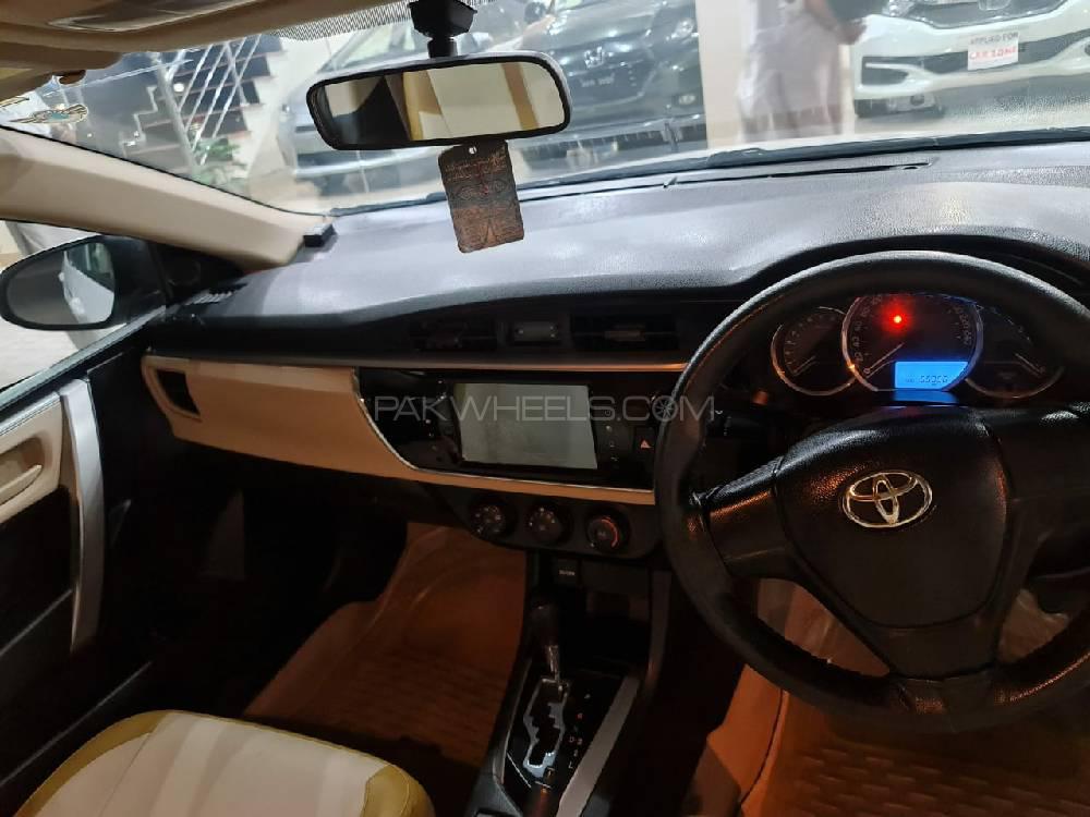 Toyota Corolla 2016 for Sale in Lahore Toyota Corolla 2016 for Sale in Lahore Image-5
