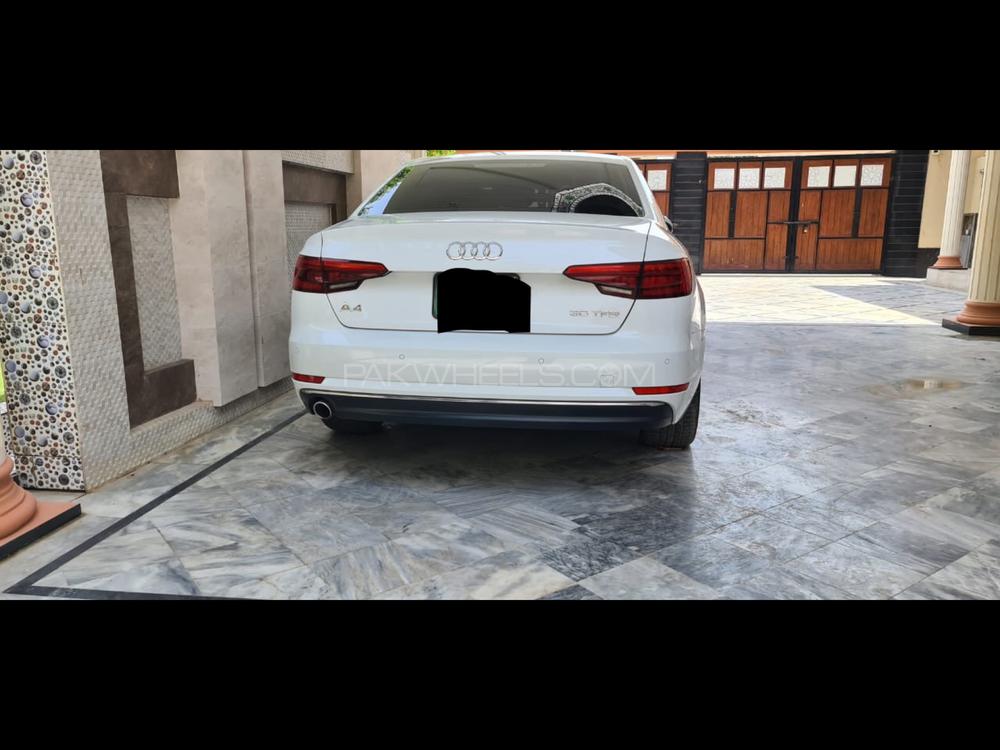 Audi A4 2016 for Sale in Multan Audi A4 2016 for Sale in Multan Image-2