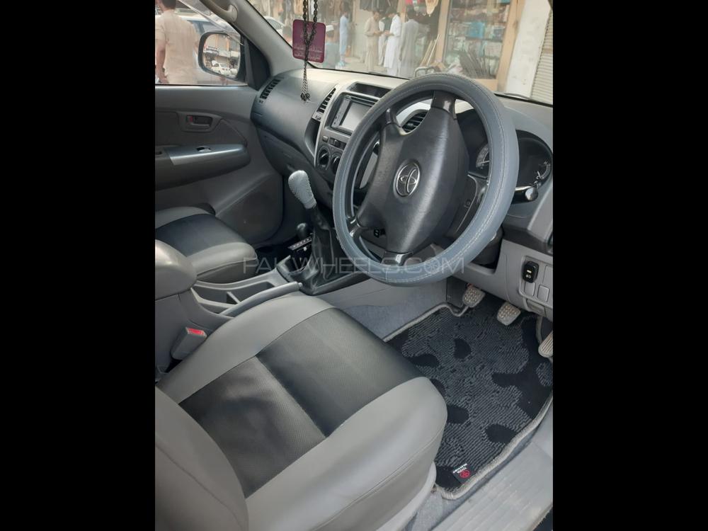 Toyota Hilux 2011 for Sale in Haripur Toyota Hilux 2011 for Sale in Haripur Image-6