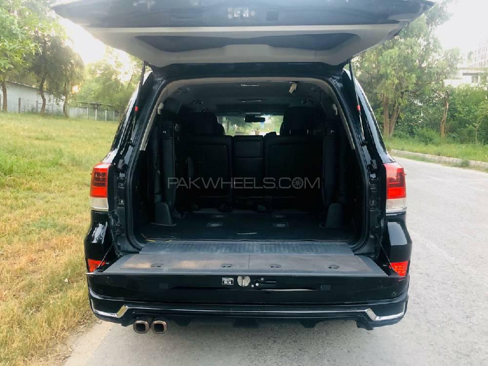 Toyota Land Cruiser 2012 for Sale in Lahore Toyota Land Cruiser 2012 for Sale in Lahore Image-10