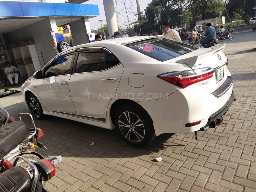 Toyota Corolla 2019 for Sale in Lahore Toyota Corolla 2019 for Sale in Lahore Image-8