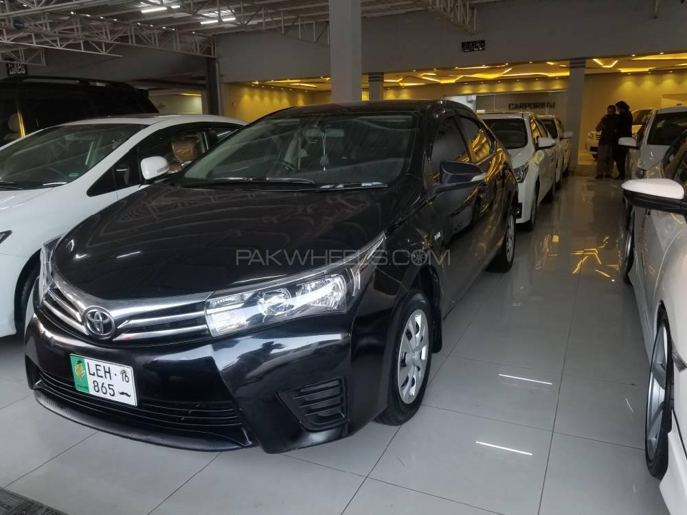 Toyota Corolla 2016 for Sale in Peshawar Image-1