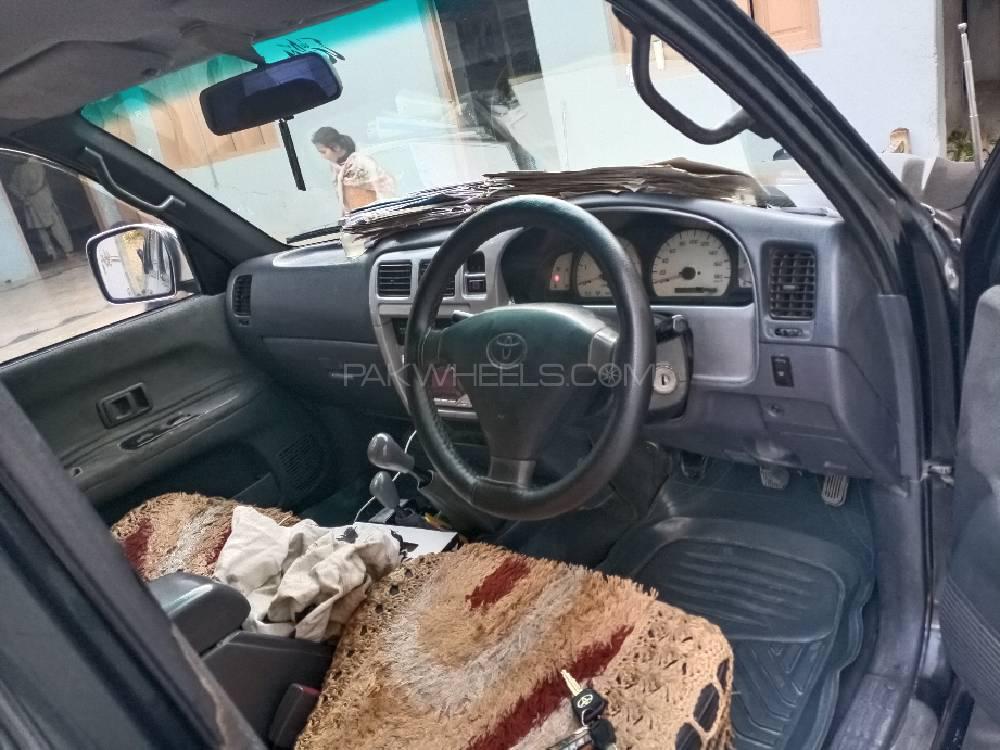 Toyota Hilux 2002 for Sale in Bannu Toyota Hilux 2002 for Sale in Bannu Image-5