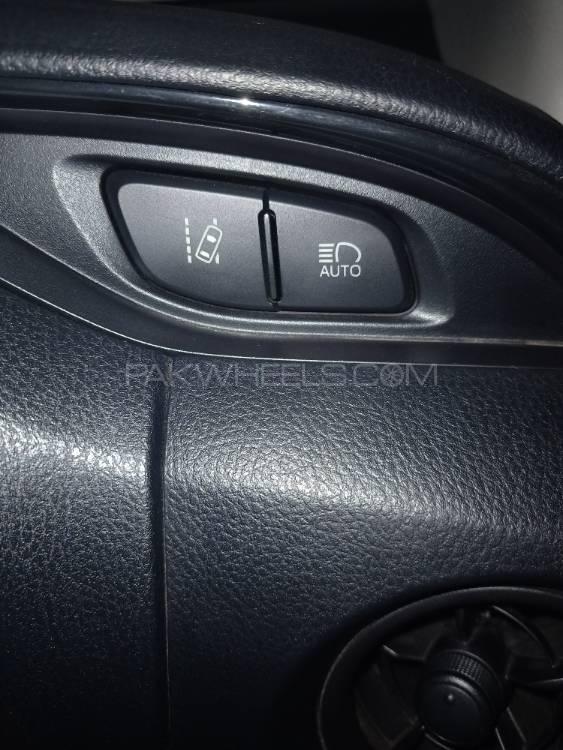 Toyota Vitz 2017 for Sale in Faisalabad Toyota Vitz 2017 for Sale in Faisalabad Image-11