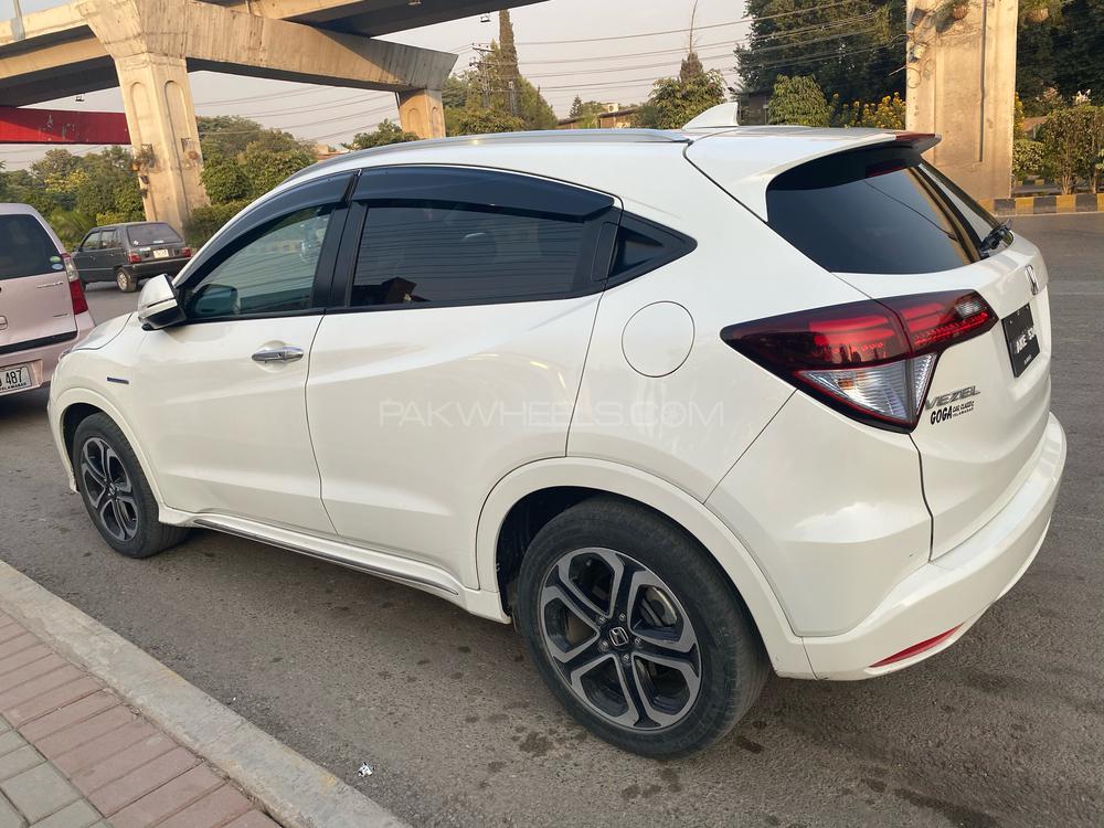 Honda Vezel 2017 for Sale in Rawalpindi Honda Vezel 2017 for Sale in Rawalpindi Image-7