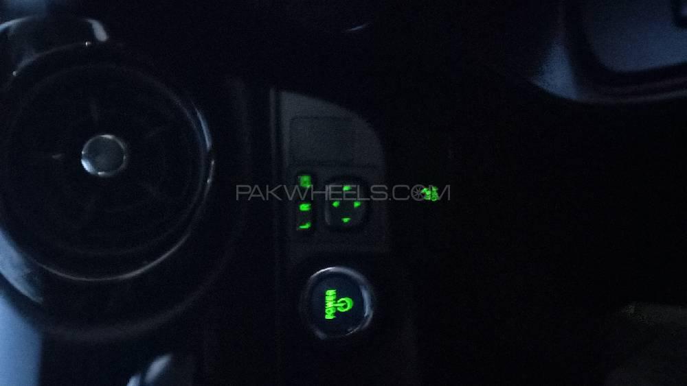 Toyota Aqua 2015 for Sale in Peshawar Toyota Aqua 2015 for Sale in Peshawar Image-10