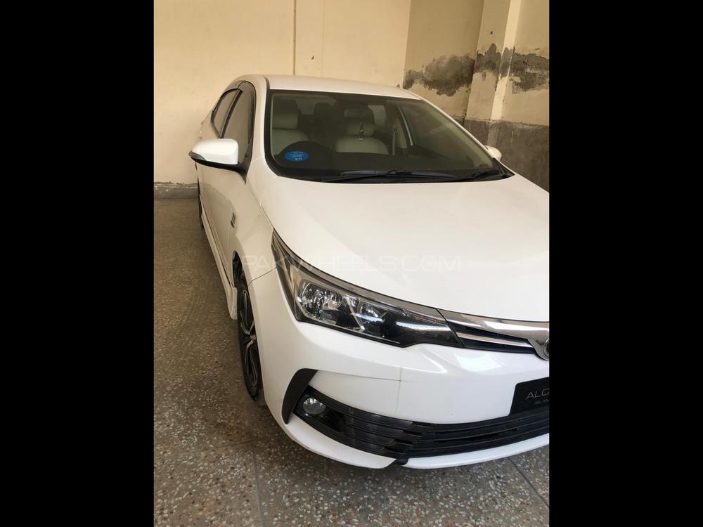 Toyota Corolla 2018 for Sale in Peshawar Image-1