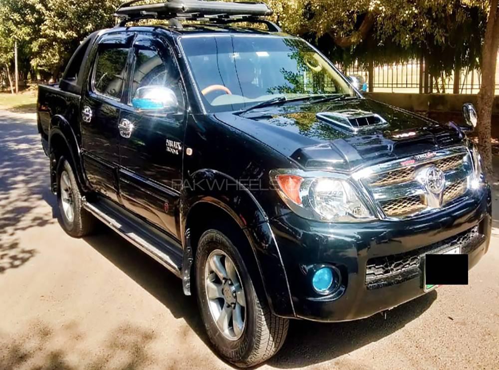 Toyota Hilux 2008 for Sale in Lahore Image-1