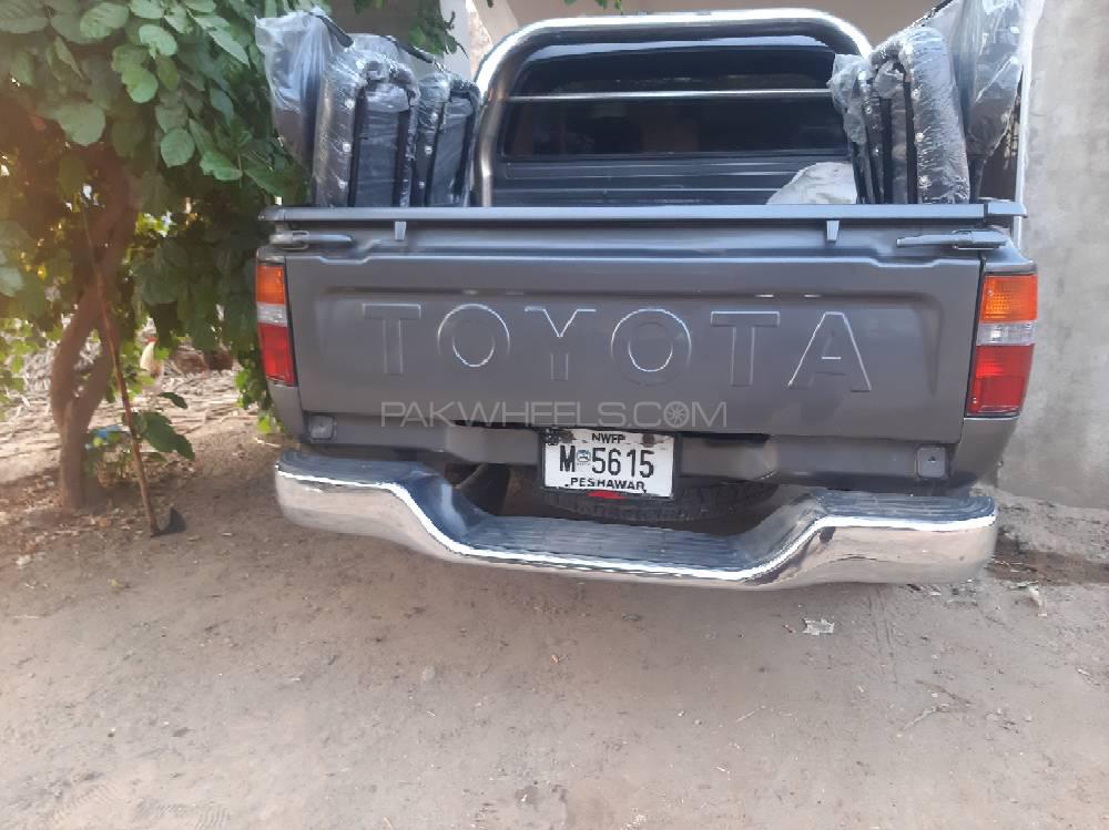 Toyota Hilux 1992 for Sale in Kharian Image-1