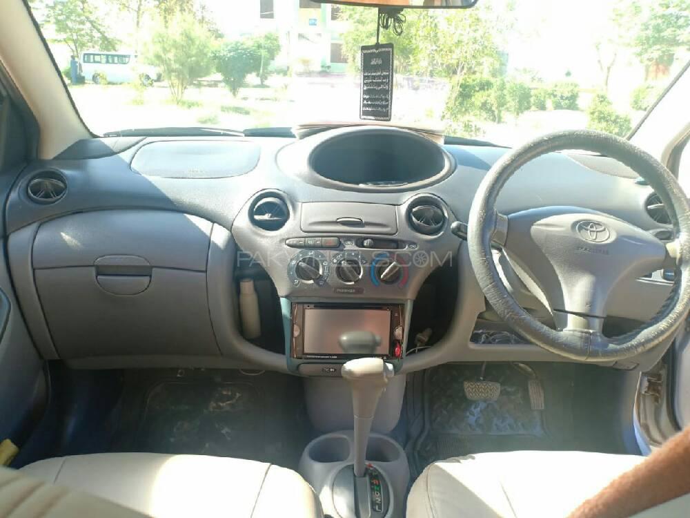 Toyota Vitz 2000 for Sale in Bannu Toyota Vitz 2000 for Sale in Bannu Image-16