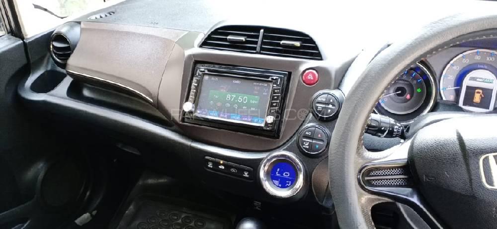 Honda Fit 2011 for Sale in Karachi Honda Fit 2011 for Sale in Karachi Image-9