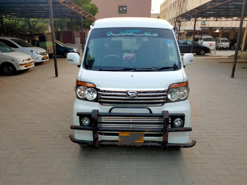 Daihatsu Atrai Wagon 2011 for Sale in Karachi Image-1