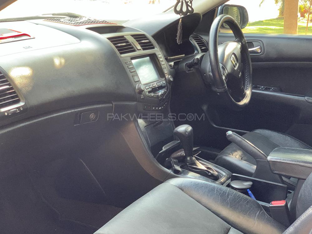 Honda Accord 2004 for Sale in Lahore Honda Accord 2004 for Sale in Lahore Image-14