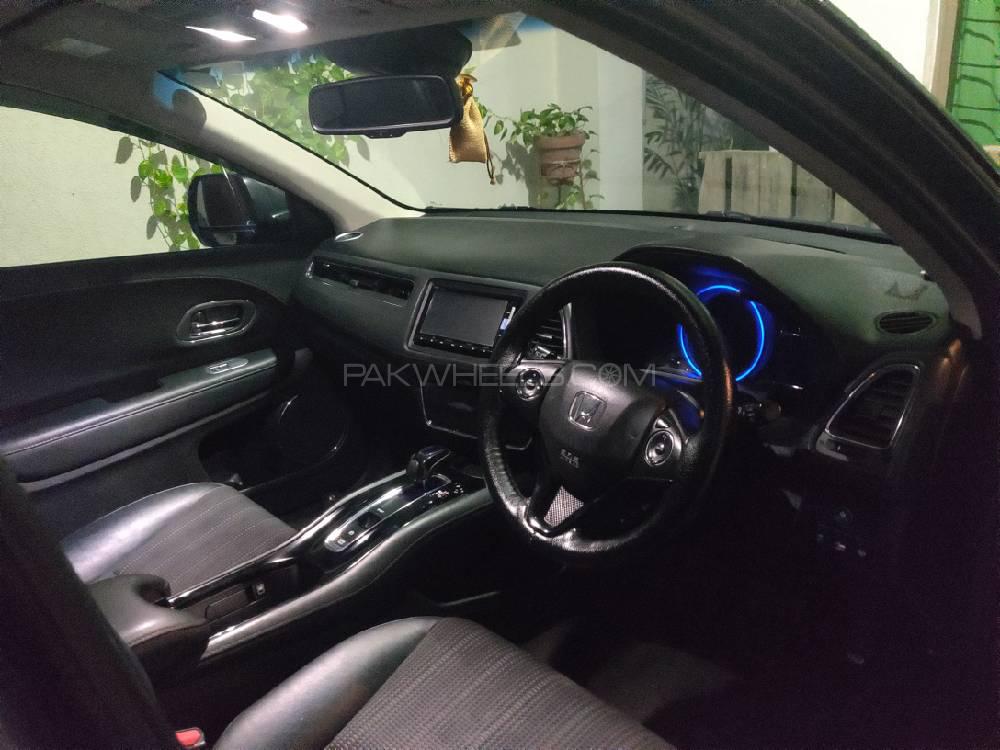 Honda Vezel 2014 for Sale in Lahore Honda Vezel 2014 for Sale in Lahore Image-5