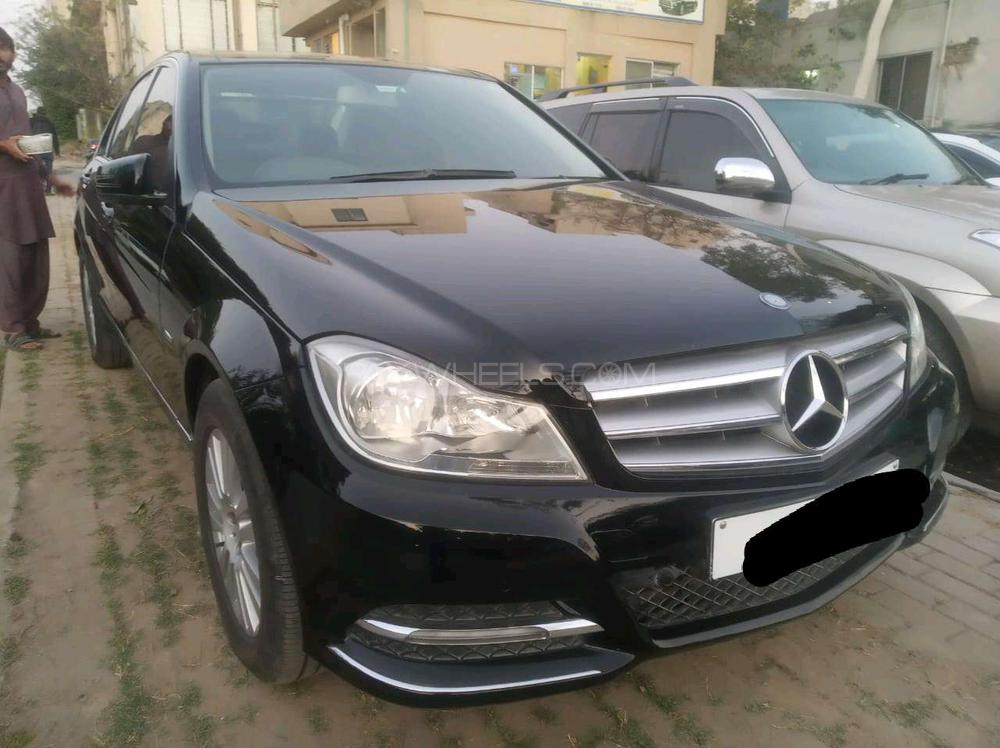 مرسڈیز بینز سی کلاس 2012 for Sale in اسلام آباد مرسڈیز بینز سی کلاس 2012 for Sale in اسلام آباد Image-2