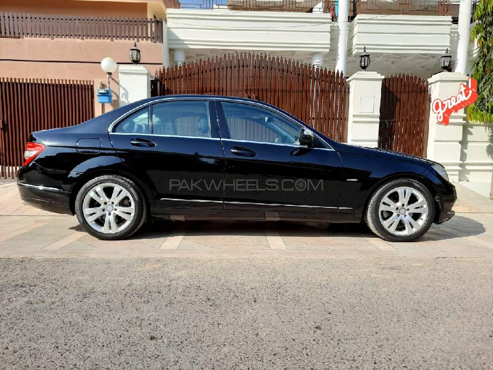 مرسڈیز بینز سی کلاس 2009 for Sale in لاہور مرسڈیز بینز سی کلاس 2009 for Sale in لاہور Image-10