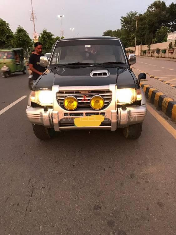 Mitsubishi Pajero 1992 for Sale in Lahore Mitsubishi Pajero 1992 for Sale in Lahore Image-4